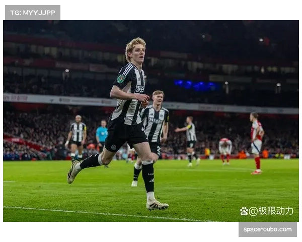 阿森纳考察16岁神童埃里克·格拉纳斯，戈登倾向转会伦敦